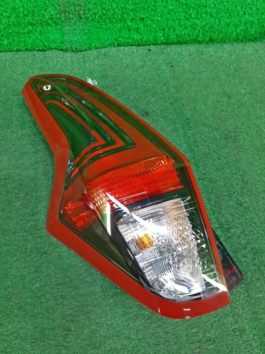 Стоп-сигнал левый задний NISSAN DAYZ B45W, B43W, B46W, B47W, B48W, B44W 1 ракурс