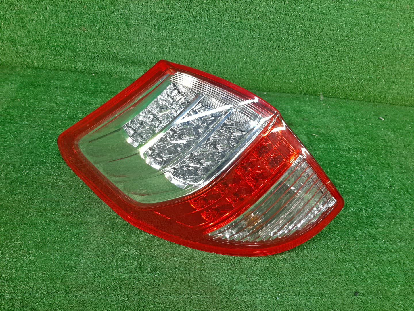 Стоп-сигнал левый задний TOYOTA RAV4, VANGUARD ZSA30, ZSA35, ACA38W, GSA33W, ACA33W 1 ракурс