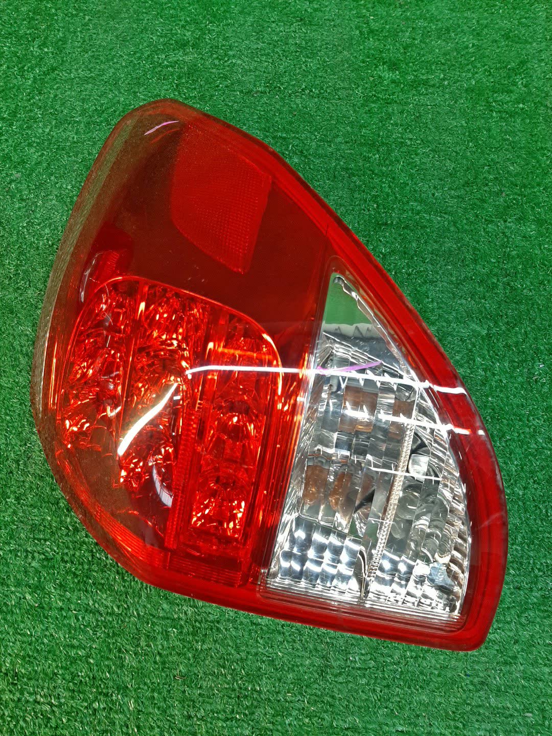 Стоп-сигнал правый задний TOYOTA RAV4 ACA31W, ACA36W, ACA30W 1 ракурс