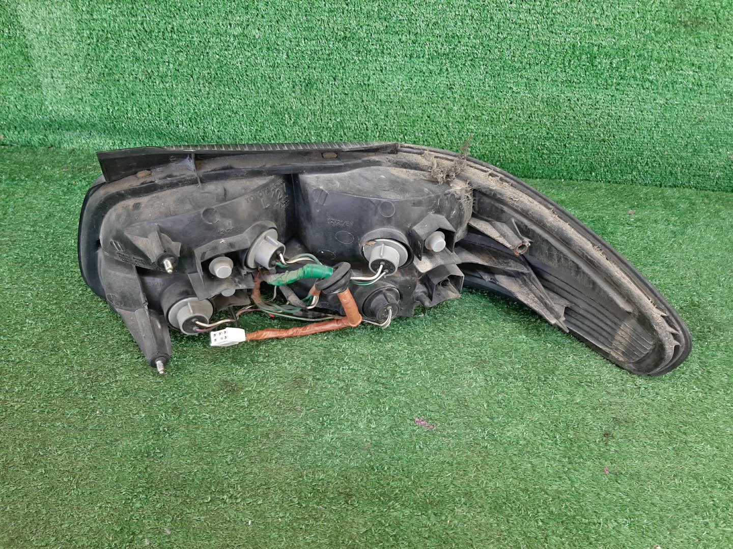 Стоп-сигнал левый задний TOYOTA CURREN ST203, ST208, ST202, ST200, ST206, ST207 3 ракурс