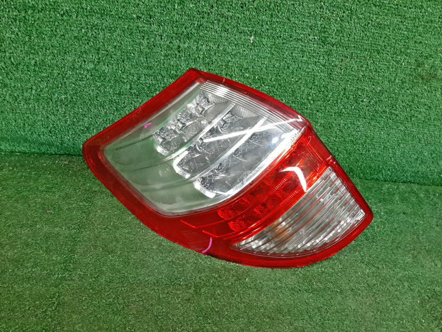Стоп-сигнал левый задний TOYOTA RAV4, VANGUARD ZSA30, ZSA35, ACA38W, GSA33W, ACA33W 1 ракурс