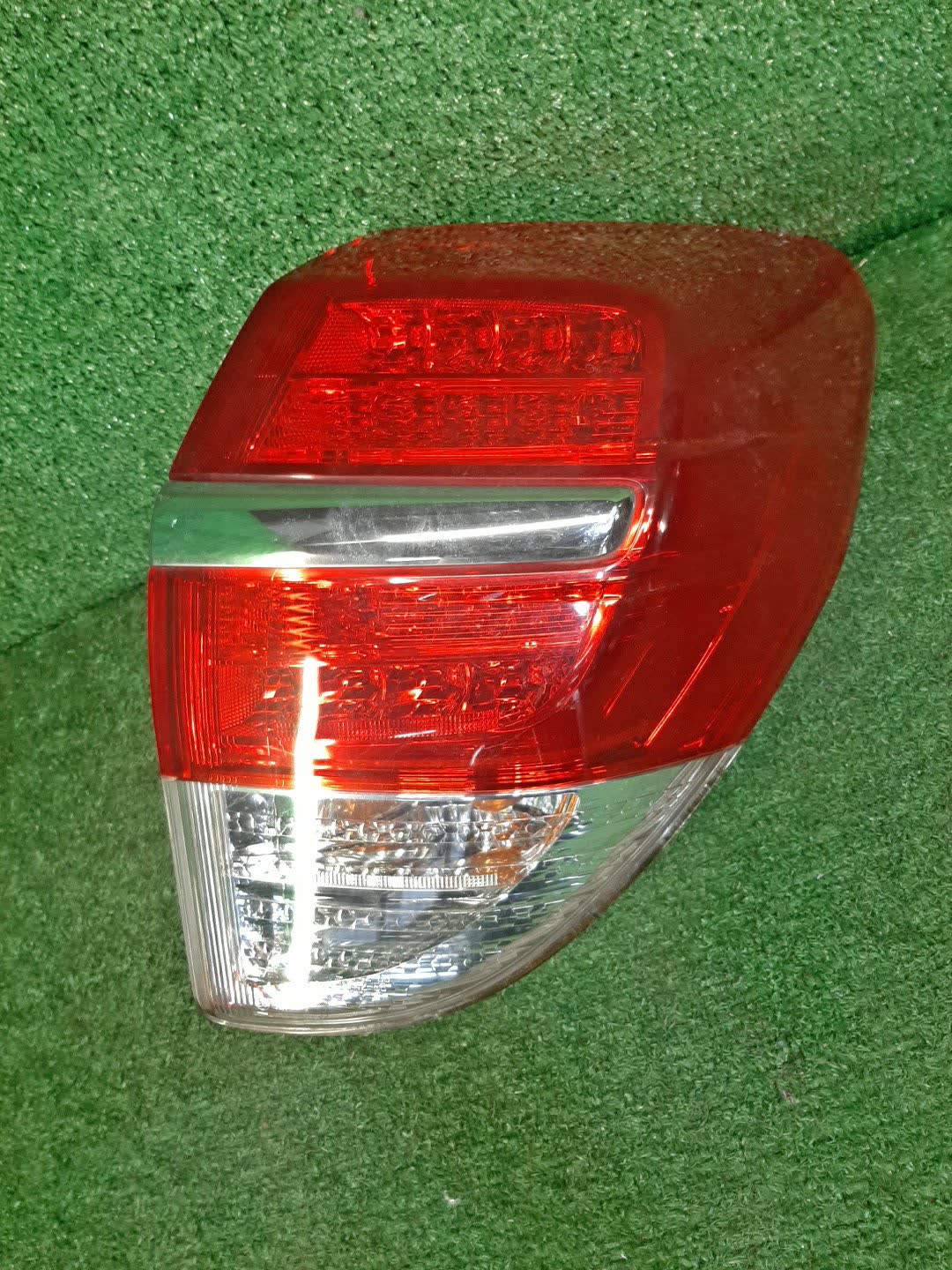 Стоп-сигнал правый задний TOYOTA RAV4, VANGUARD ZSA30, ZSA35, ACA38W, GSA33W, ACA33W 1 ракурс