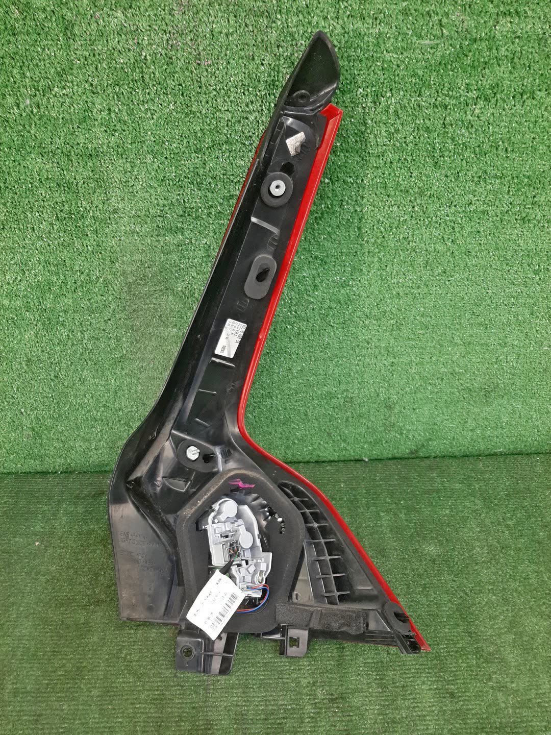 Стоп-сигнал левый задний VOLVO V60 FW45, FW47, FW, FW52, FW48, FW90 2 ракурс