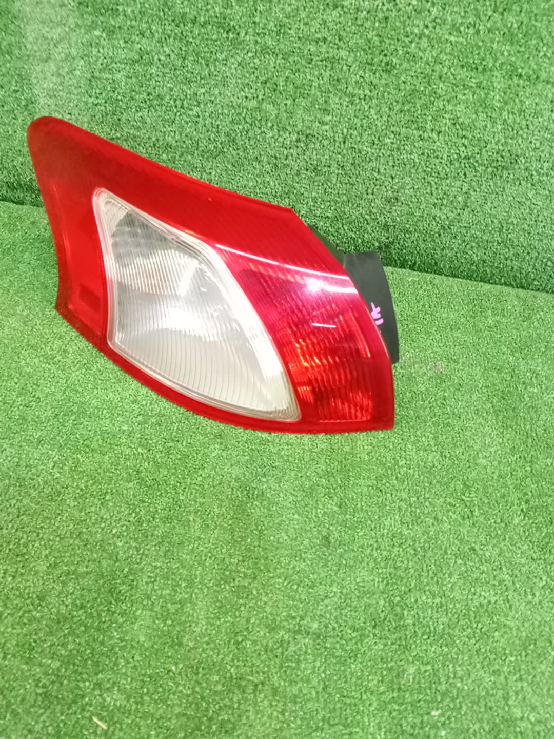 Стоп-сигнал левый задний MITSUBISHI GALANT FORTIS CX6A, CX4A, CX3A 1 ракурс