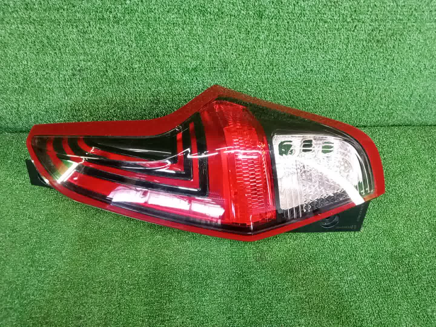 Стоп-сигнал правый задний NISSAN DAYZ B45W, B43W, B46W, B47W, B48W, B44W 1 ракурс