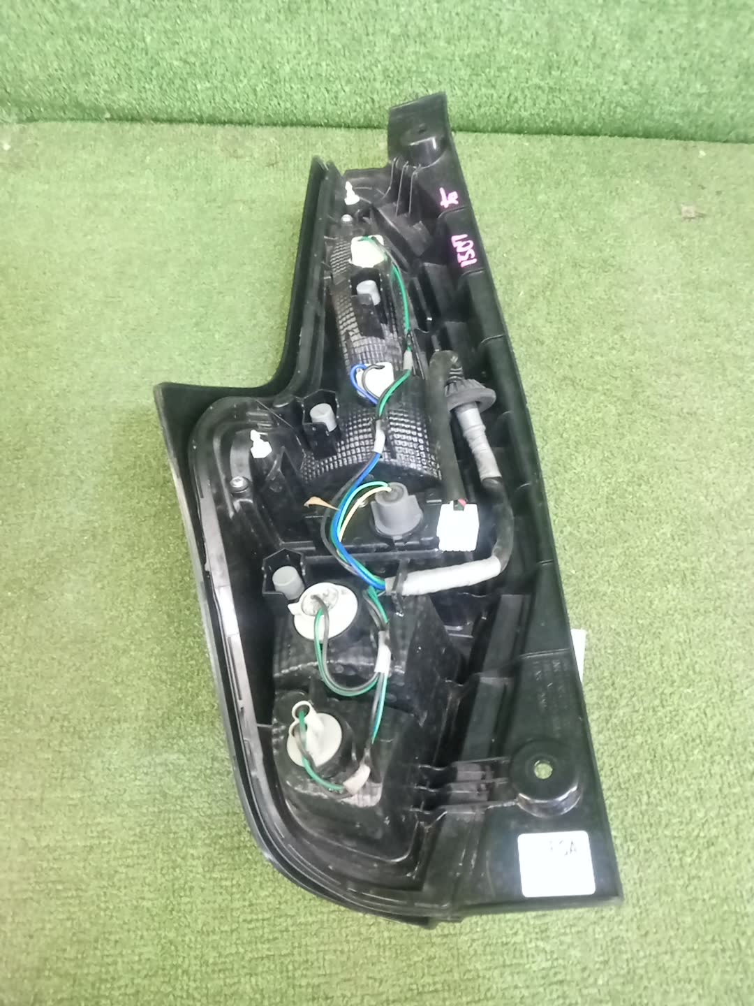 Стоп-сигнал правый задний NISSAN DAYZ B45W, B43W, B46W, B47W, B48W, B44W 2 ракурс