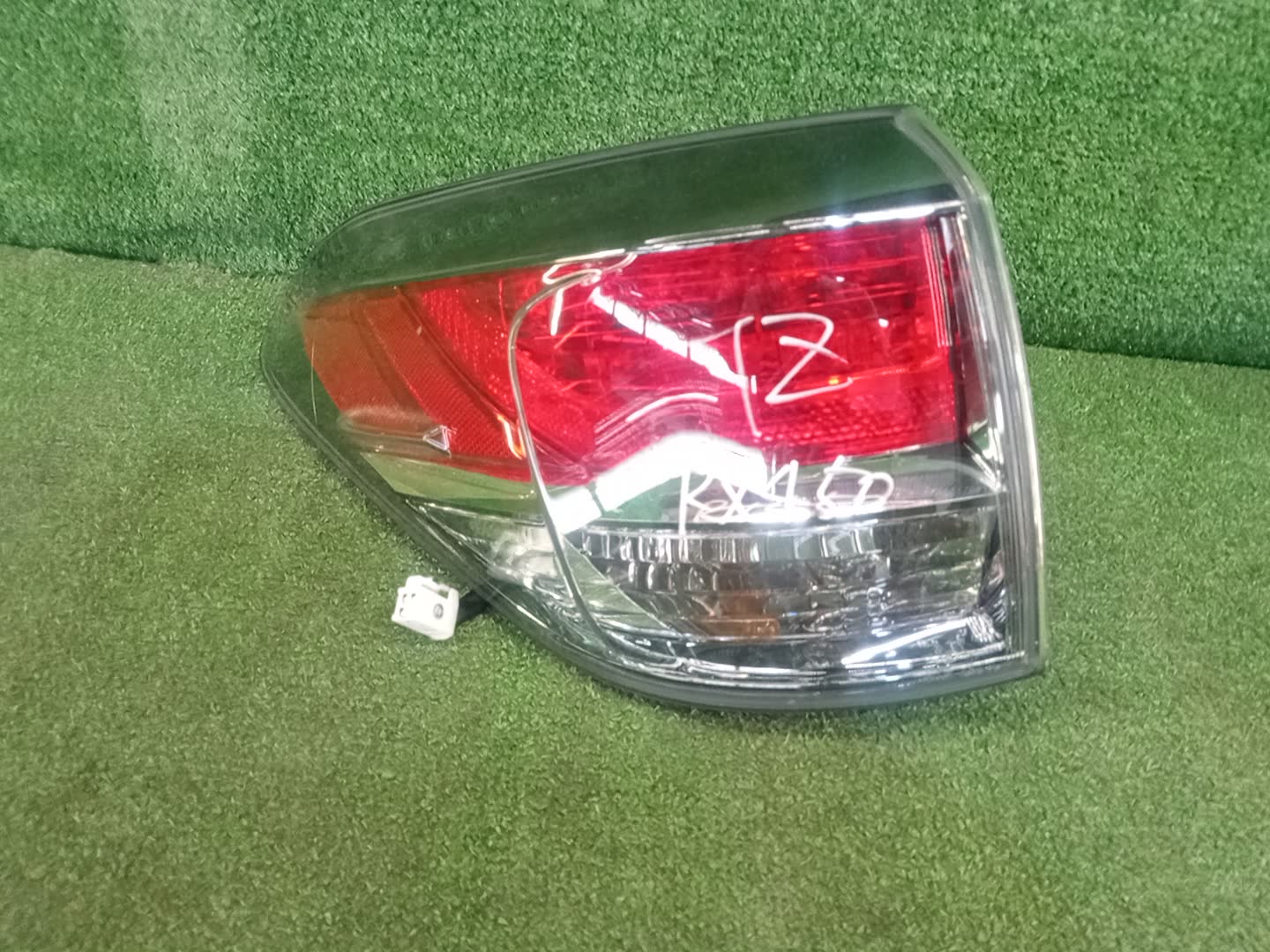 Стоп-сигнал левый задний LEXUS RX270, RX350, RX450H AGL10W, GGL16W, GGL10W, GGL15W, GYL15W, GYL16W 1 ракурс