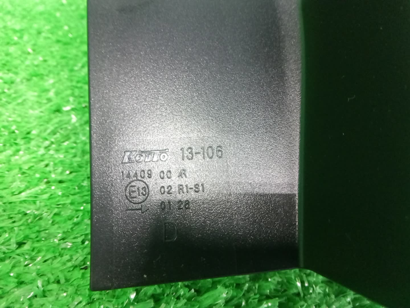 Стоп-сигнал правый задний TOYOTA COROLLA FIELDER ZRE162G, NZE164G, NZE161G, NKE165G, NRE161G 81551-13760 3 ракурс