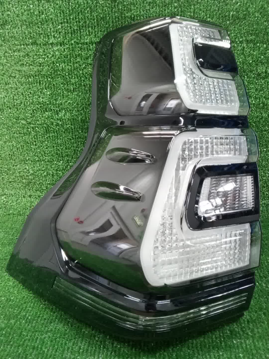 Стоп-сигнал левый задний TOYOTA LAND CRUISER PRADO TRJ150, GRJ150 81561-WQ010 1 ракурс