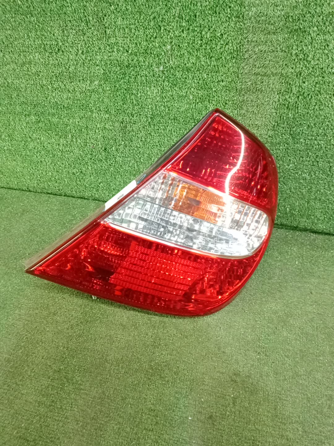 Стоп-сигнал правый задний TOYOTA CAMRY, ALTIS ACV30, ACV35, ACV30N, ACV35N 1 ракурс