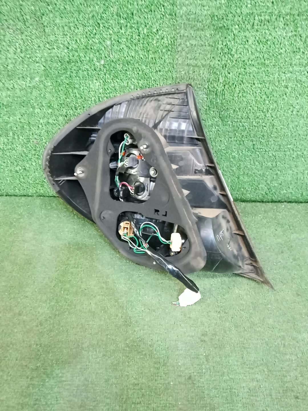 Стоп-сигнал правый задний TOYOTA CAMRY, ALTIS ACV30, ACV35, ACV30N, ACV35N 3 ракурс