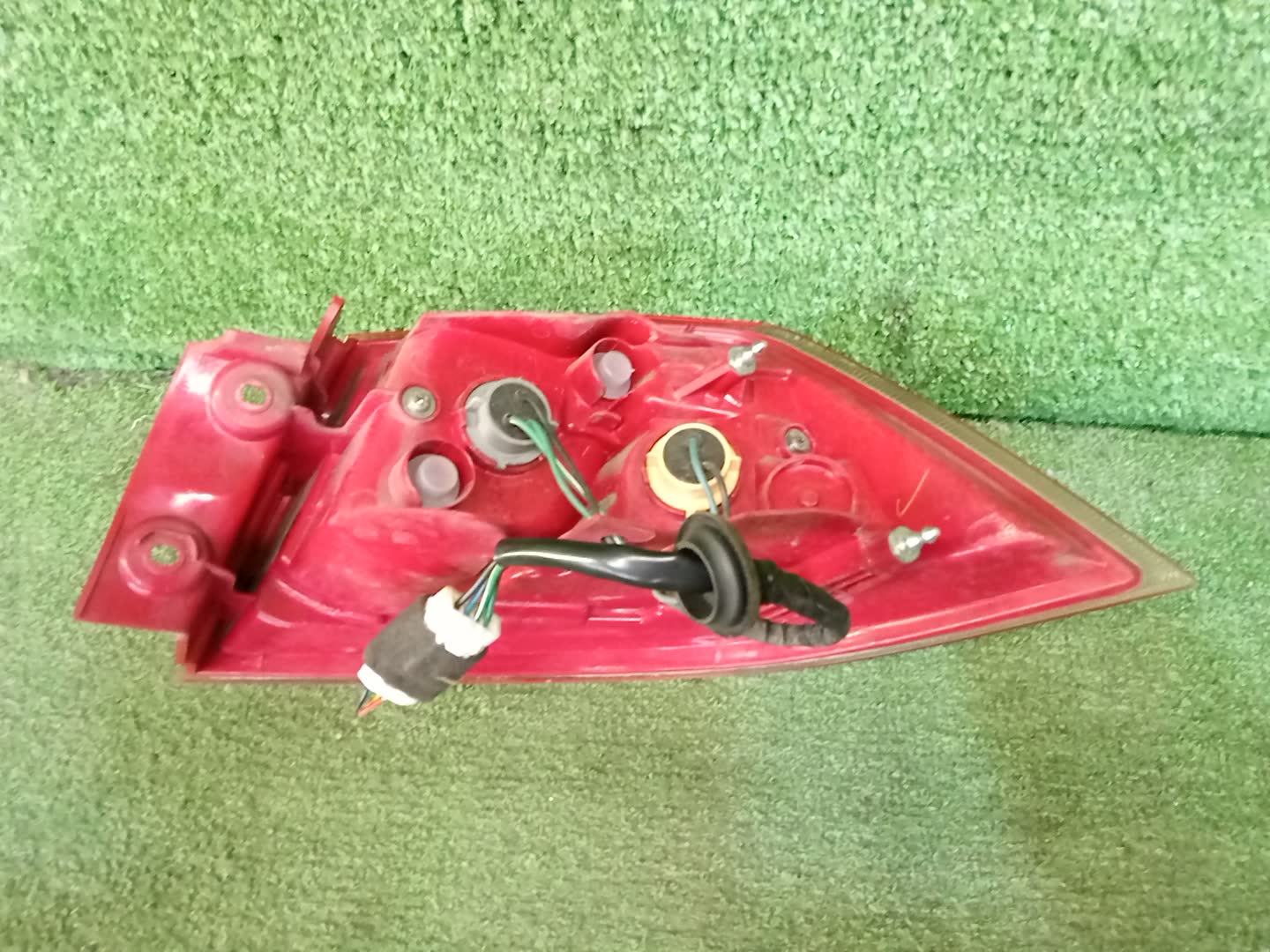 Стоп-сигнал левый задний MITSUBISHI LANCER, GALANT FORTIS CY4A, CY2A, CY3A, CY6A 2 ракурс