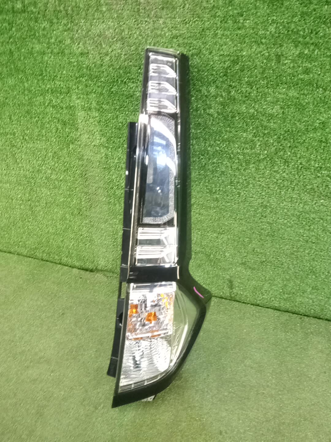 Стоп-сигнал правый задний TOYOTA THOR, JUSTY, TANK, ROOMY M910S, M900S, M900F, M910F, M910A, M900A 1 ракурс