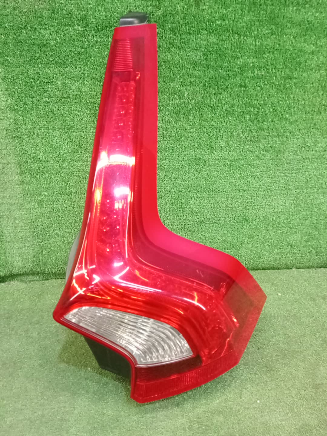 Стоп-сигнал правый задний VOLVO V60 FW45, FW47, FW, FW52, FW48, FW90 1 ракурс