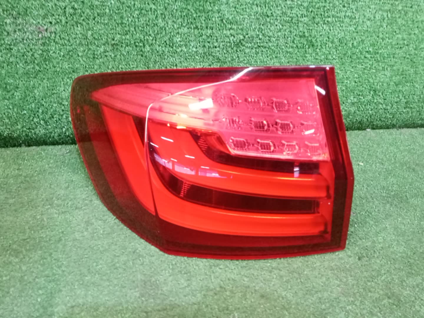 Стоп-сигнал левый задний BMW 520d, 525d, 530d, 535d, 550d, 5-Series, 535i, 528i, 530i, 520i, 523i, 550i F11 1 ракурс