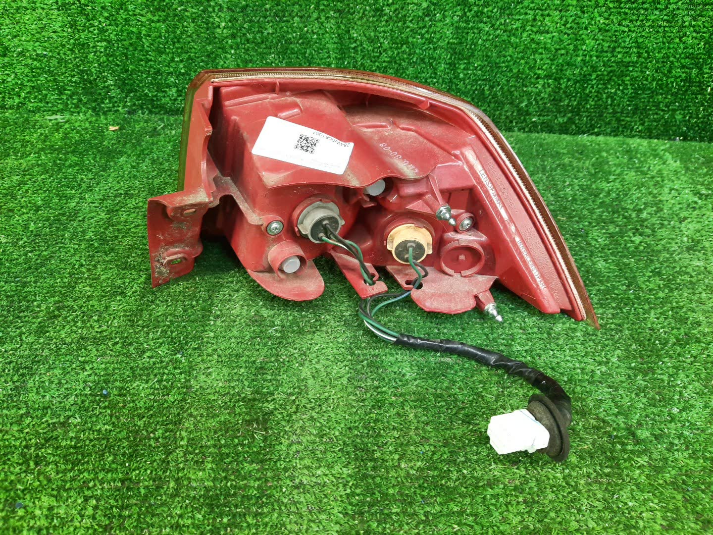 Стоп-сигнал левый задний MITSUBISHI LANCER, GALANT FORTIS CY4A, CY2A, CY3A, CY6A 2 ракурс