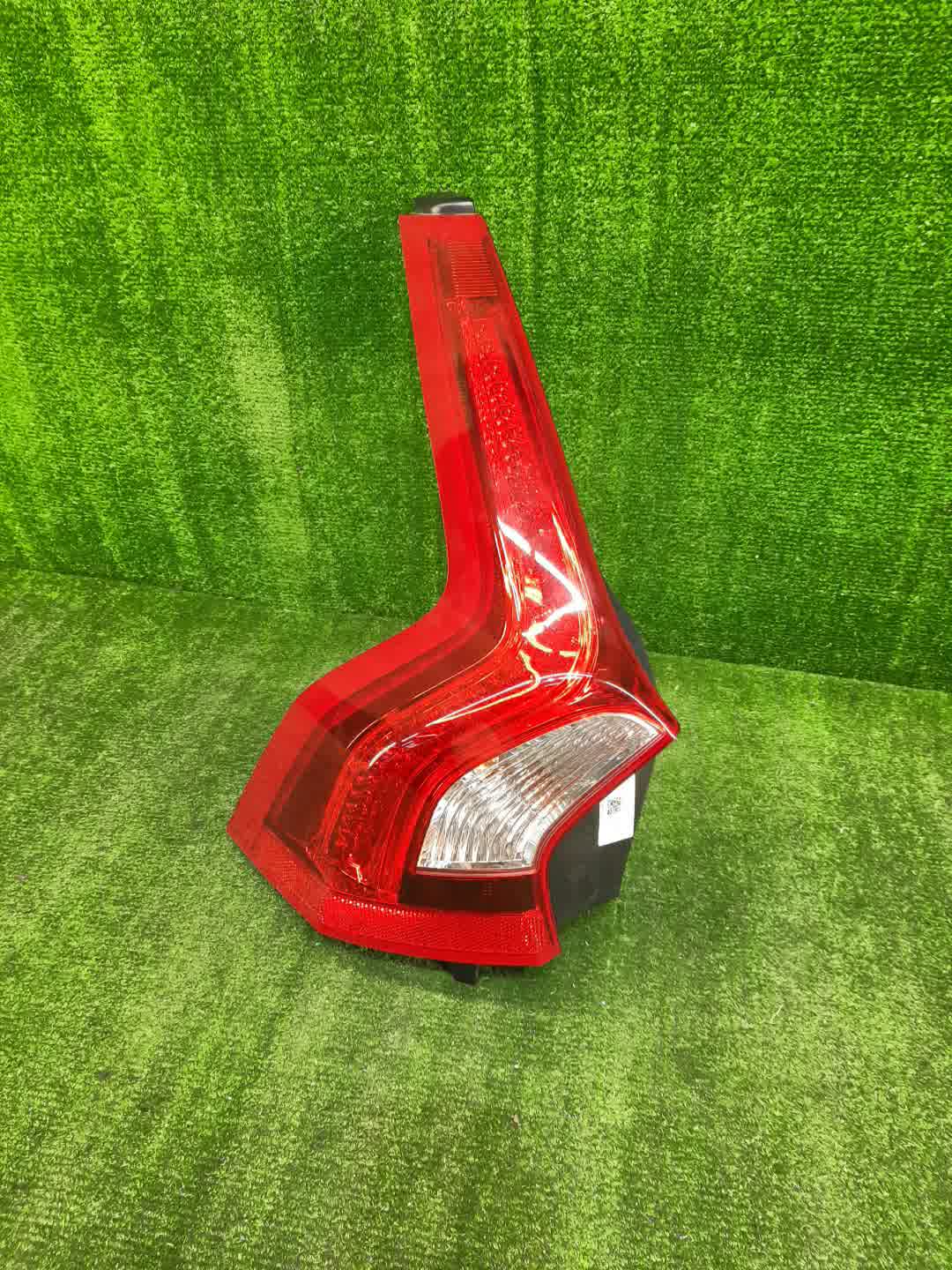 Стоп-сигнал левый задний VOLVO V60 FW45, FW47, FW, FW52, FW48, FW90 1 ракурс