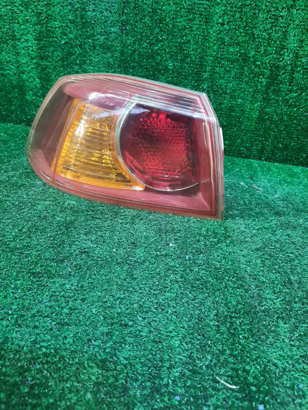 Стоп-сигнал левый задний MITSUBISHI LANCER, GALANT FORTIS CY4A, CY2A, CY3A, CY6A 1 ракурс