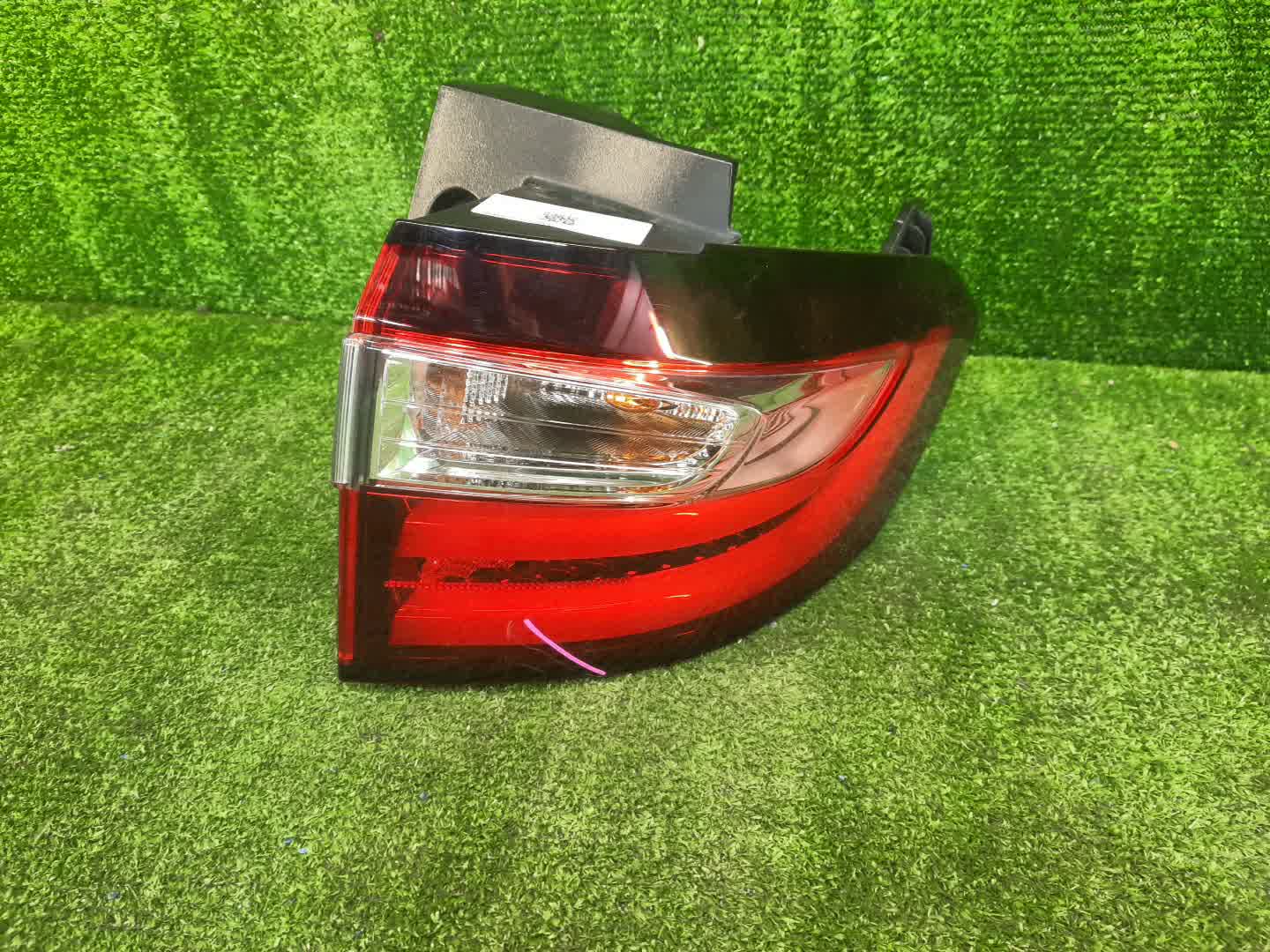 Стоп-сигнал правый задний HONDA ODYSSEY RC1 1 ракурс