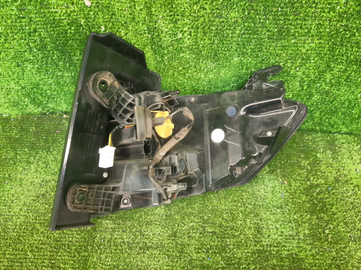 Стоп-сигнал левый задний HONDA ODYSSEY RC1 2 ракурс