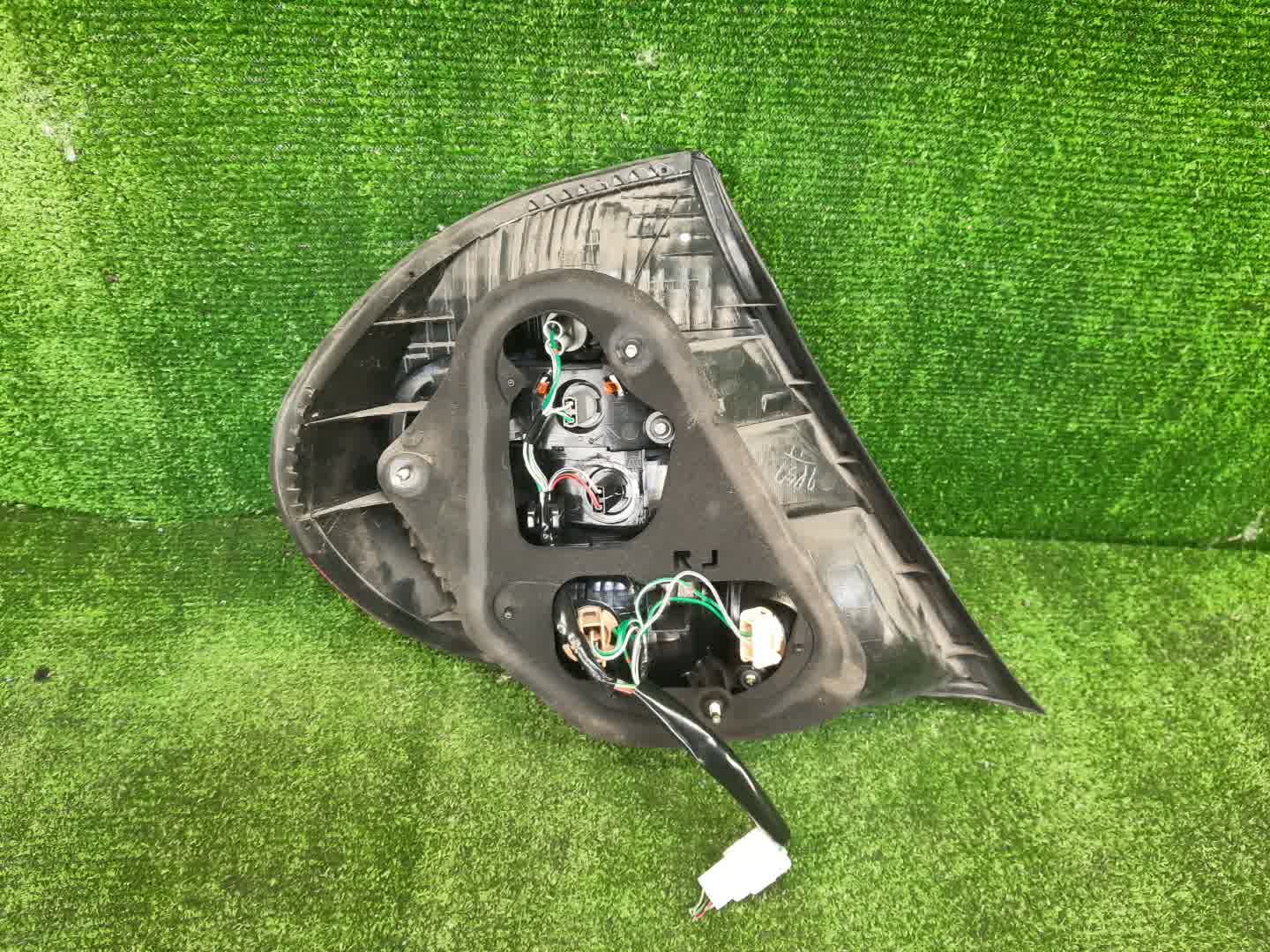Стоп-сигнал правый задний TOYOTA CAMRY, ALTIS ACV30, ACV35, ACV30N, ACV35N 2 ракурс