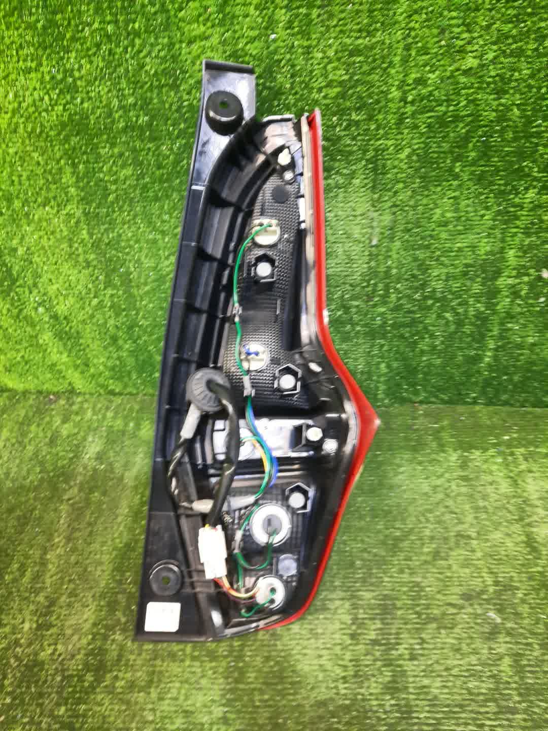 Стоп-сигнал левый задний NISSAN DAYZ B45W, B43W, B46W, B47W, B48W, B44W 3 ракурс