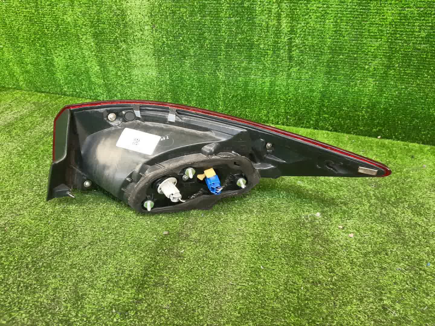 Стоп-сигнал левый задний MAZDA AXELA BM6FJ 3 ракурс