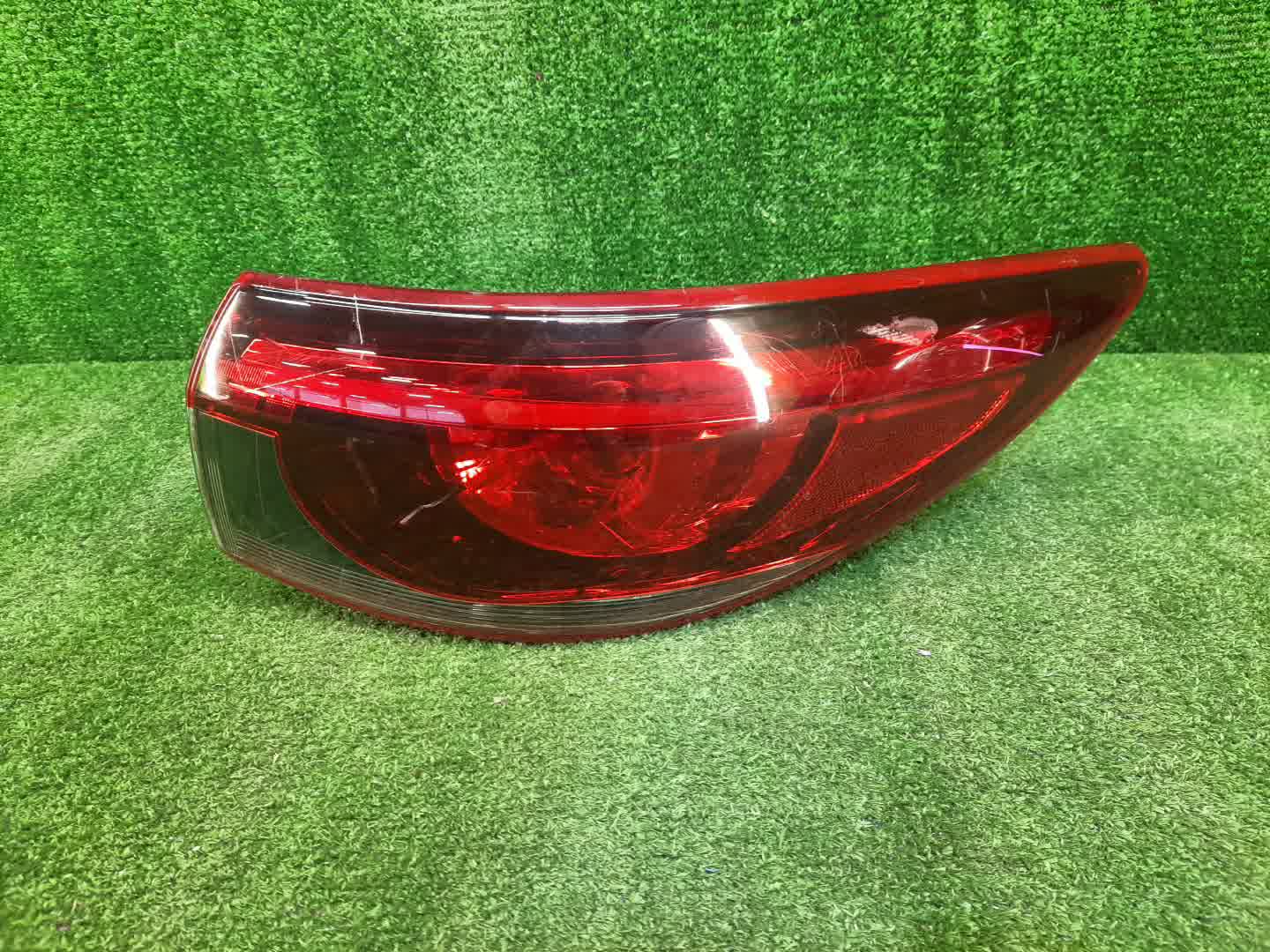 Стоп-сигнал правый задний MAZDA ATENZA, MAZDA 6 GJ5FP, GJEFP, GJ2FP, GJ2AP, GJ526, GJ523 1 ракурс