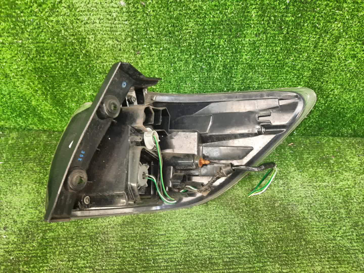 Стоп-сигнал левый задний TOYOTA WISH ZGE20W, ZGE20G, ZGE25W, ZGE21G, ZGE22W, ZGE25G 2 ракурс