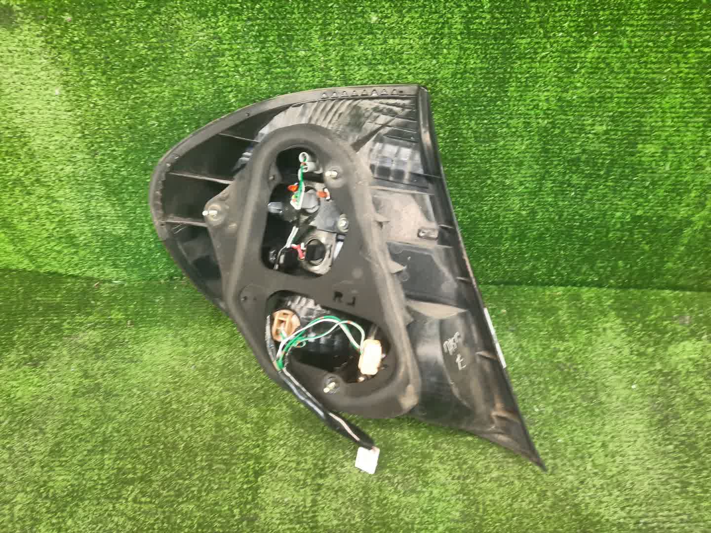 Стоп-сигнал правый задний TOYOTA CAMRY, ALTIS ACV30, ACV35, ACV30N, ACV35N 2 ракурс