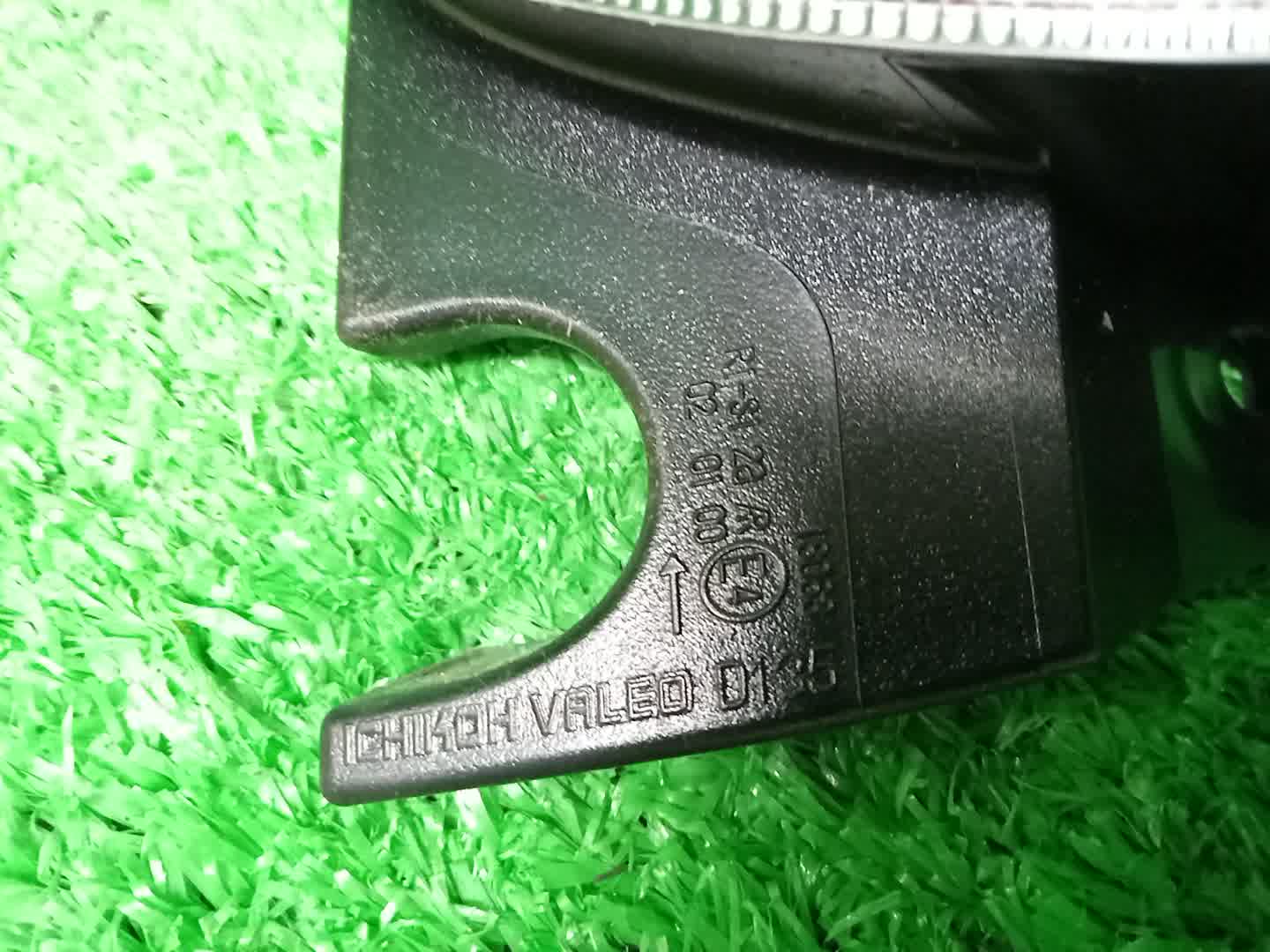 Стоп-сигнал левый задний NISSAN JUKE NF15, F15, YF15 26555-3YM0B 4 ракурс