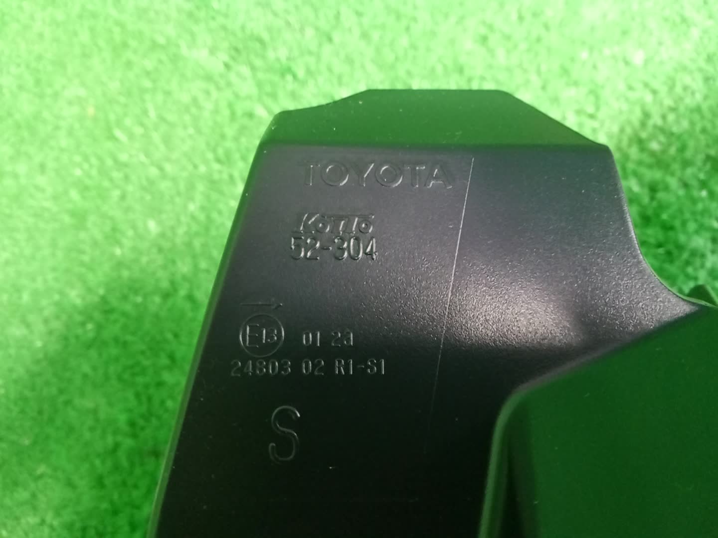 Стоп-сигнал правый задний TOYOTA VITZ, YARIS KSP130, NSP130, NSP135, NCP131 81551-52D21 3 ракурс