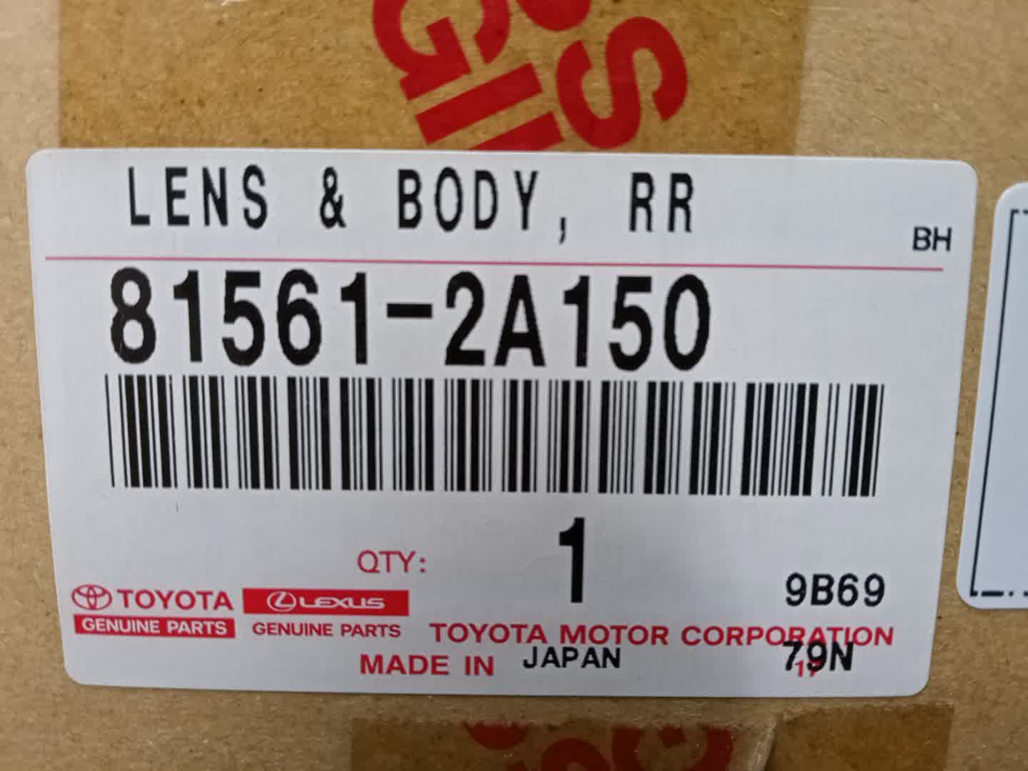 Стоп-сигнал левый задний TOYOTA MARK II JZX115, GX110, JZX110, GX115 81561-2A150 5 ракурс