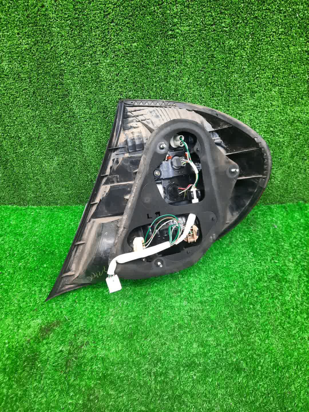 Стоп-сигнал левый задний TOYOTA CAMRY, ALTIS ACV30, ACV35, ACV30N, ACV35N 3 ракурс