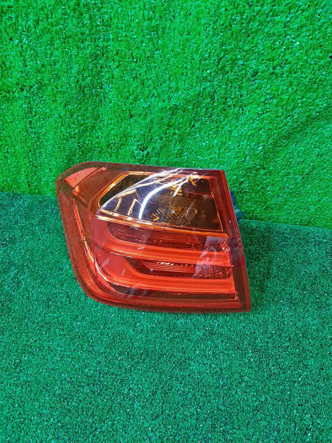 Стоп-сигнал левый задний BMW 320d, 335i, 318d, 330d, 335d, 316d, 3-Series, 328i, 320i, 316i F30 1 ракурс