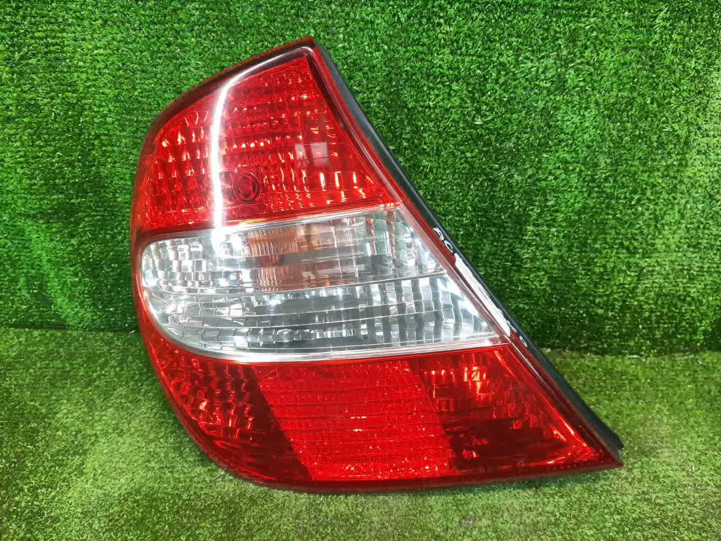 Стоп-сигнал левый задний TOYOTA CAMRY, ALTIS ACV30, ACV35, ACV30N, ACV35N 1 ракурс