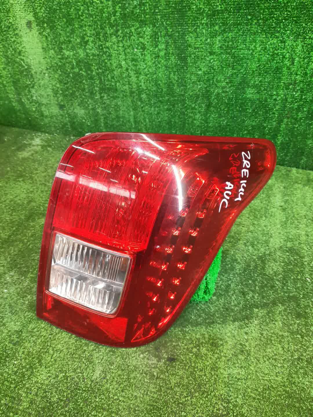 Стоп-сигнал правый задний TOYOTA COROLLA FIELDER, FIELDER ZRE144G, ZRE142G, NZE144G, NZE141G 1 ракурс