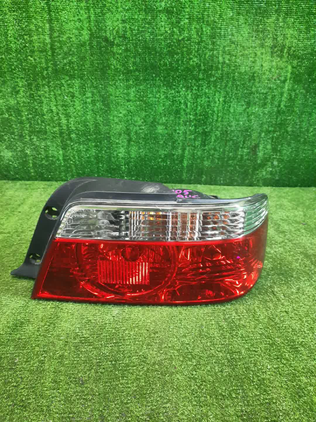 Стоп-сигнал правый задний TOYOTA CHASER GX100, JZX100, JZX101, LX100, GX105, JZX105, SX100 1 ракурс