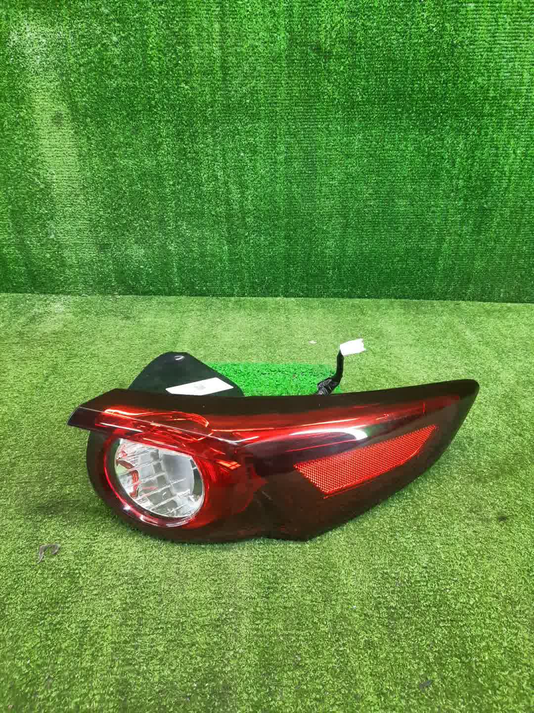 Стоп-сигнал правый задний MAZDA CX-8 KG2P, KG5P 1 ракурс