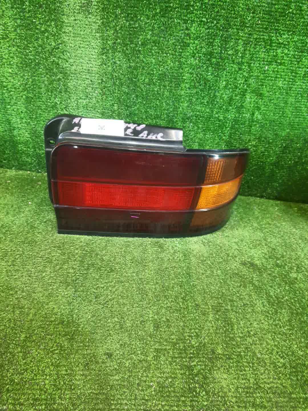 Стоп-сигнал правый задний TOYOTA SPRINTER AE100, AE101, AE109, EE101, AE104, CE107, CE100, CE109, EE108 1 ракурс