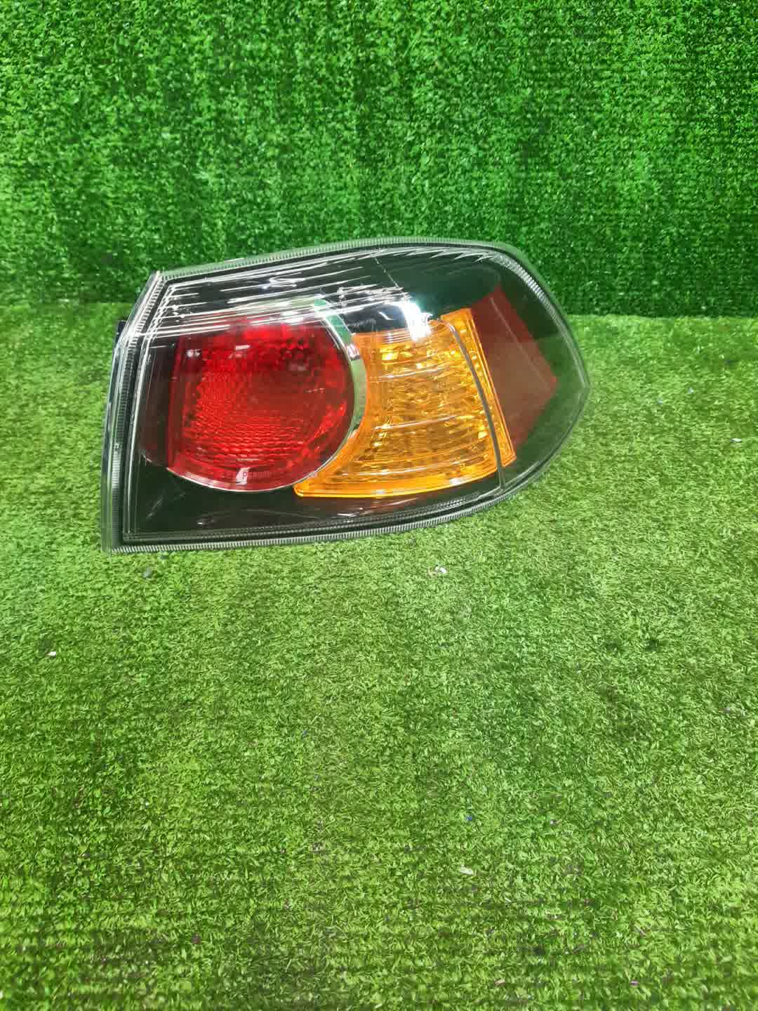 Стоп-сигнал правый задний MITSUBISHI LANCER, GALANT FORTIS CY4A, CY2A, CY3A, CY6A 1 ракурс