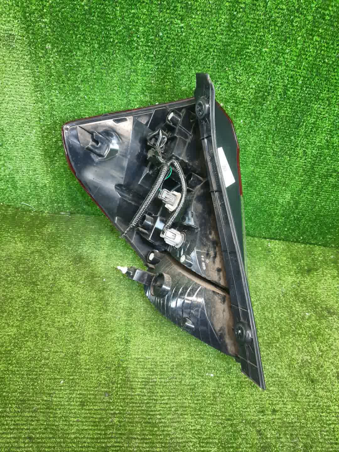 Стоп-сигнал правый задний HONDA FIT GK6, GP6, GP5, GK3, GK5, GK4 4 ракурс