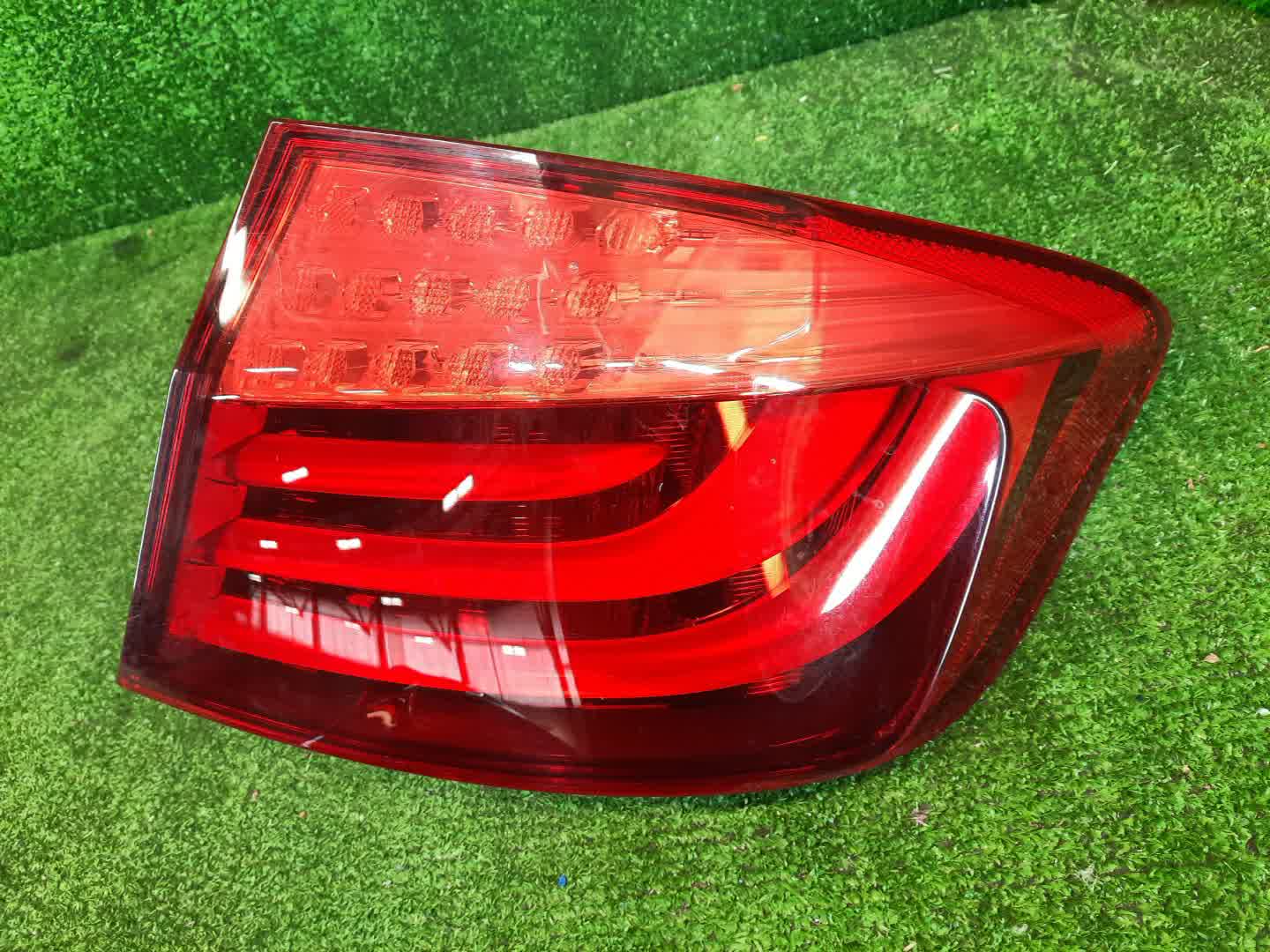 Стоп-сигнал правый задний BMW 520d, 525d, 530d, 535d, 550d, 5-Series, 535i, 528i, 530i, 520i, 523i, 550i F10, FZ35, FR35, XG20, FW20, XG28, FP25, FR30, FR44 1 ракурс