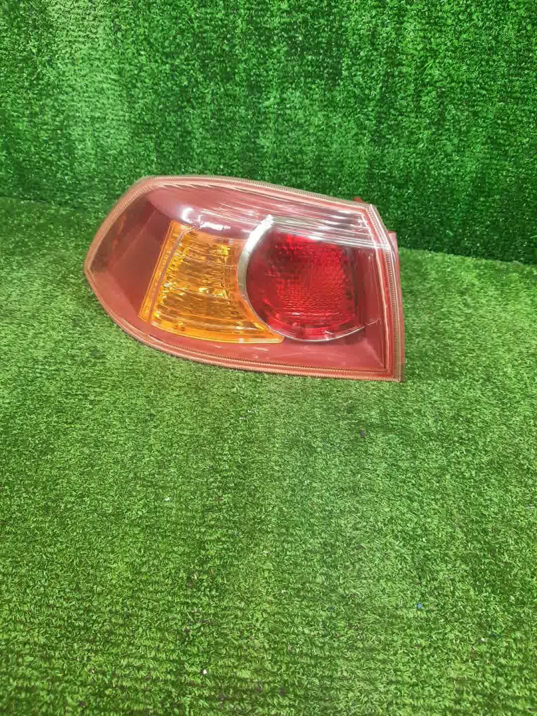 Стоп-сигнал левый задний MITSUBISHI LANCER, GALANT FORTIS CY4A, CY2A, CY3A, CY6A 1 ракурс