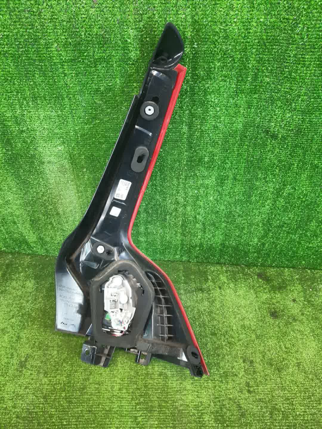 Стоп-сигнал левый задний VOLVO V60 FW45, FW47, FW, FW52, FW48, FW90 2 ракурс