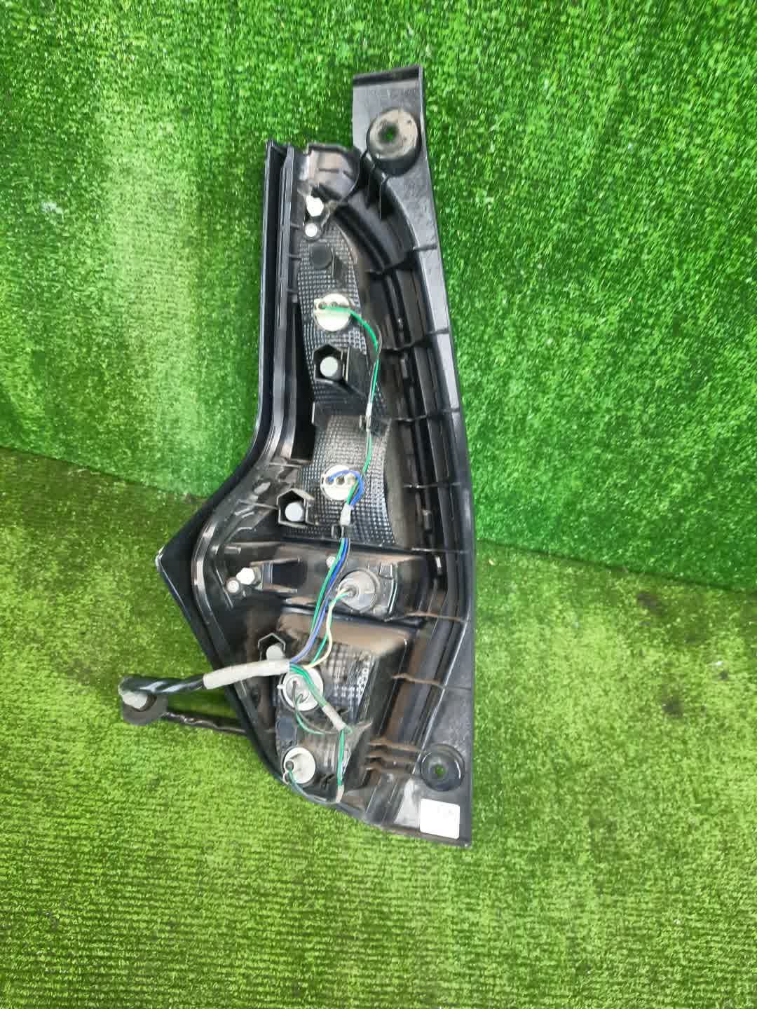 Стоп-сигнал правый задний NISSAN DAYZ B45W, B43W, B46W, B47W, B48W, B44W 4 ракурс