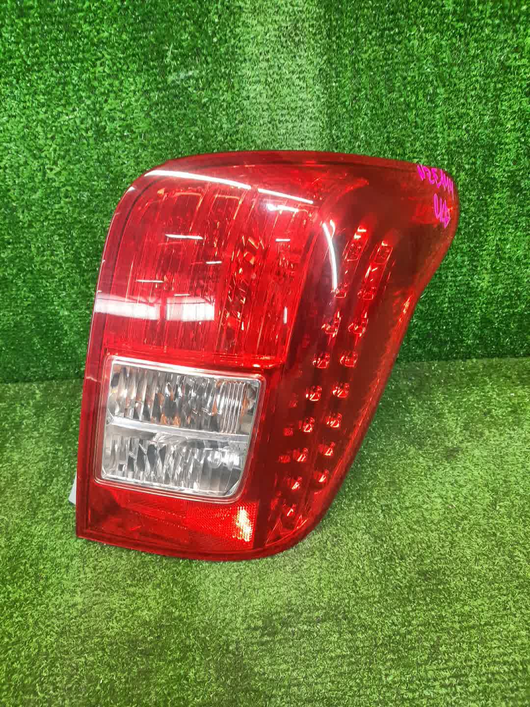 Стоп-сигнал правый задний TOYOTA COROLLA FIELDER, FIELDER ZRE144G, ZRE142G, NZE144G, NZE141G 1 ракурс