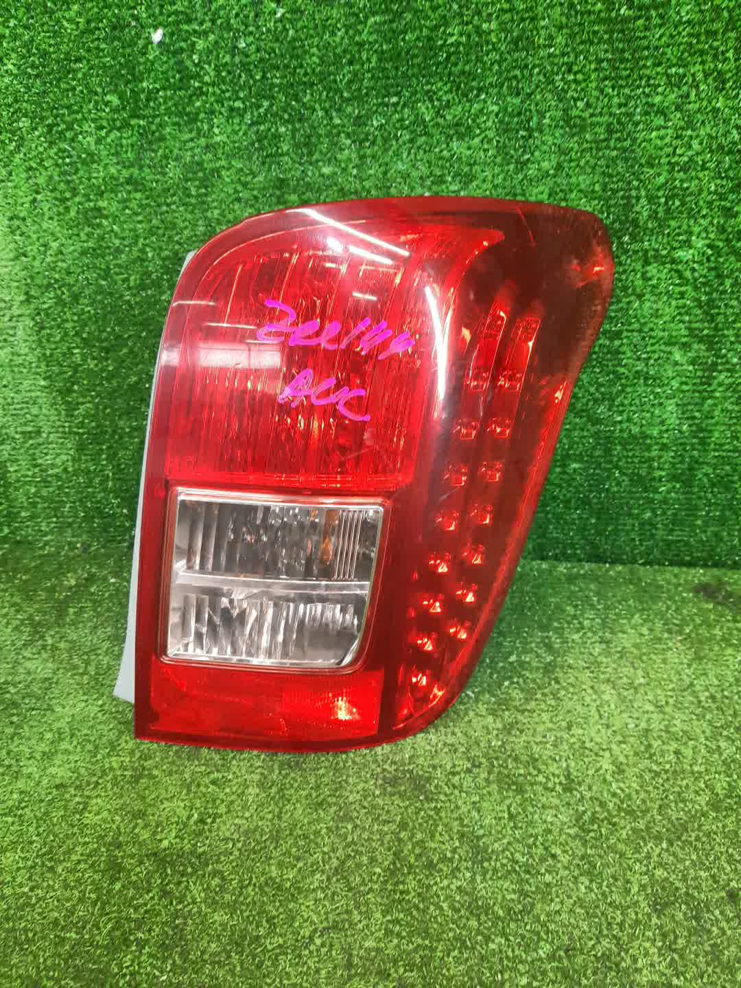 Стоп-сигнал правый задний TOYOTA COROLLA FIELDER, FIELDER ZRE144G, ZRE142G, NZE144G, NZE141G 1 ракурс