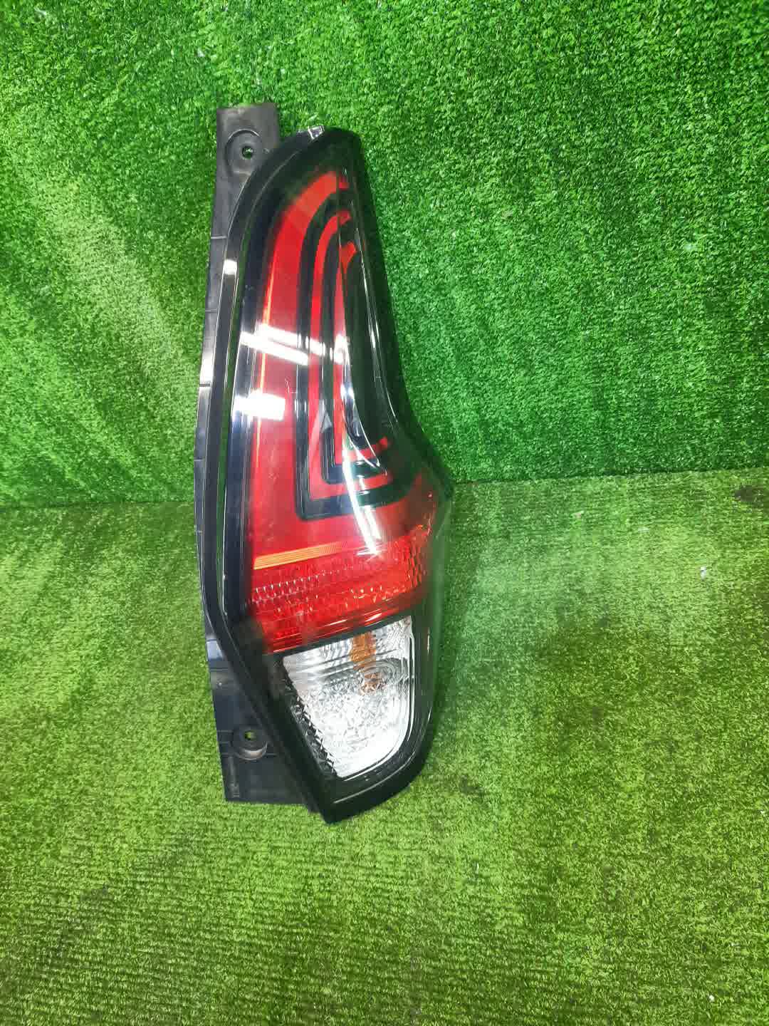 Стоп-сигнал правый задний NISSAN DAYZ B45W, B43W, B46W, B47W, B48W, B44W 1 ракурс