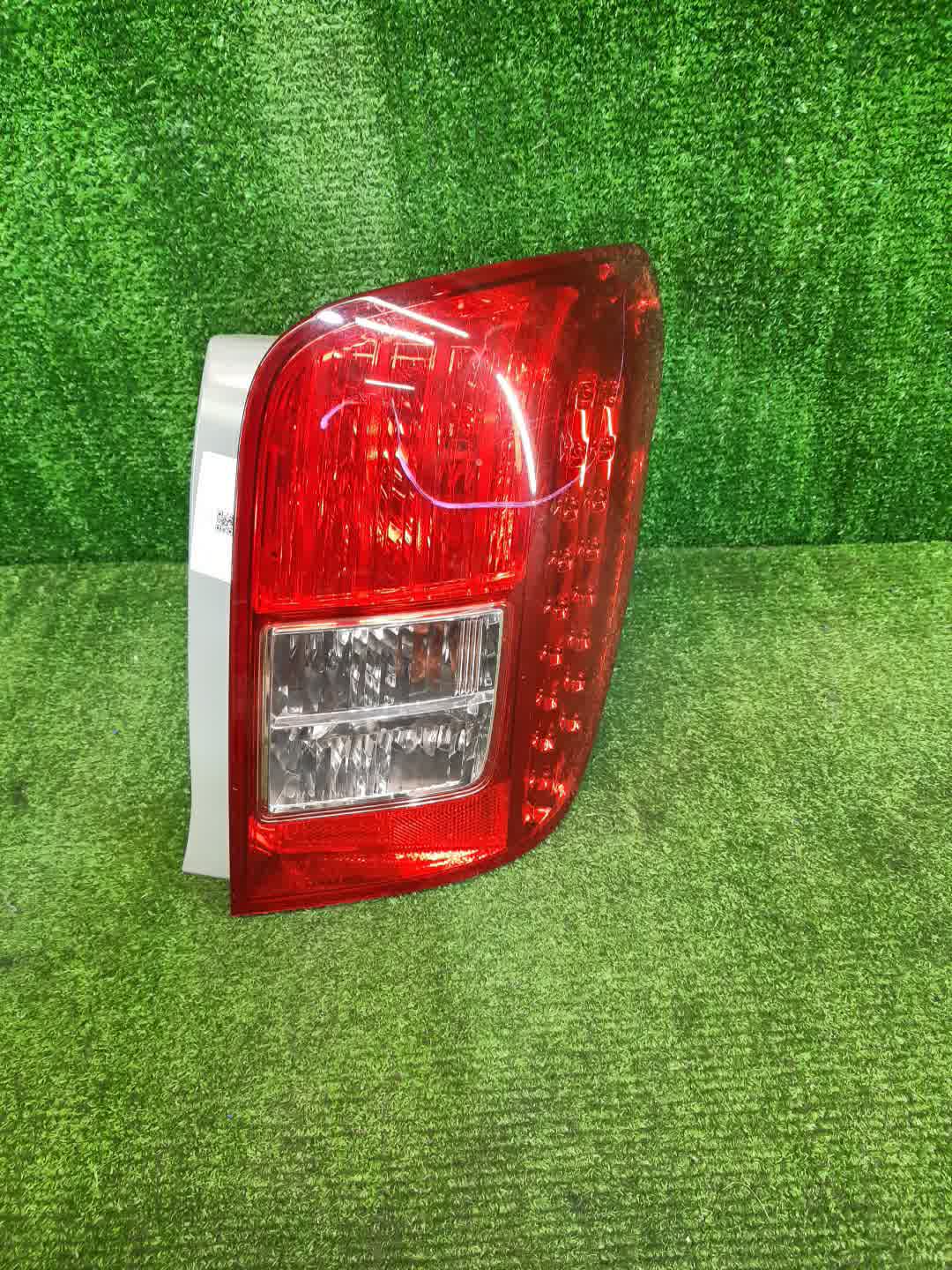 Стоп-сигнал правый задний TOYOTA COROLLA FIELDER, FIELDER ZRE144G, ZRE142G, NZE144G, NZE141G 1 ракурс